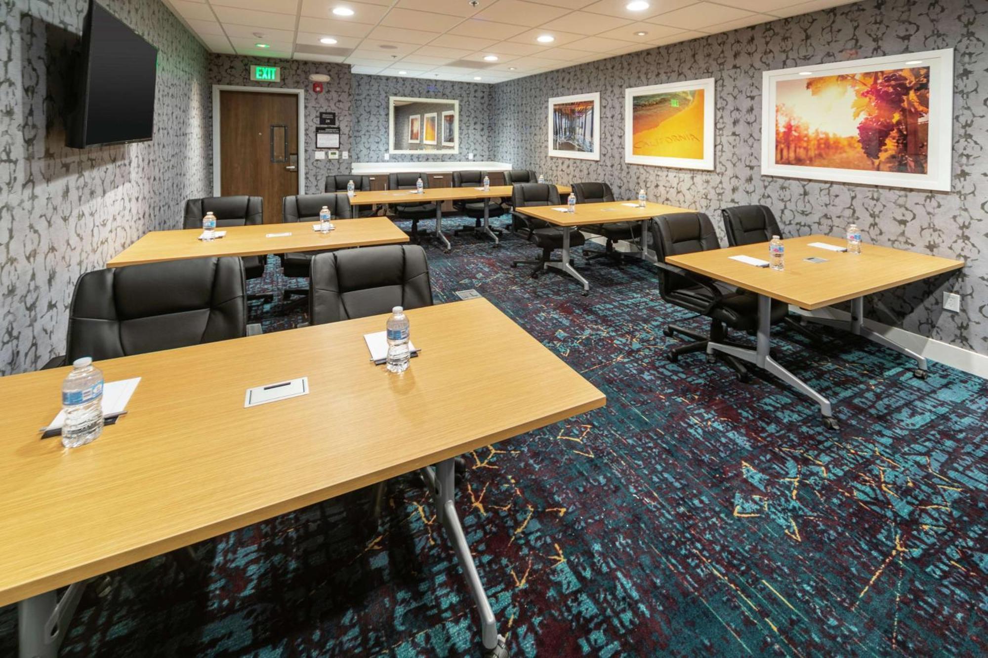 Hampton Inn & Suites Santa Maria Luaran gambar