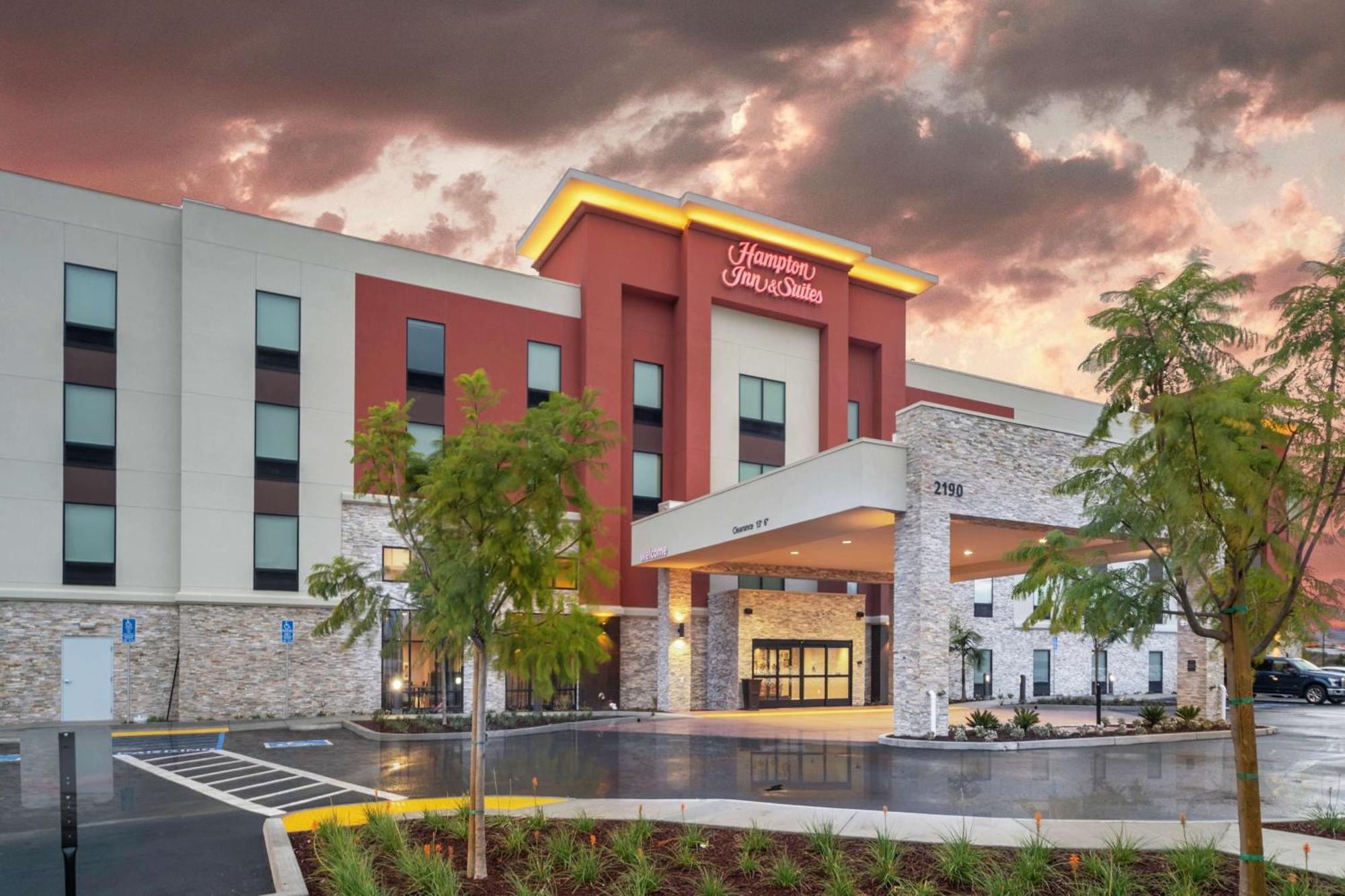 Hampton Inn & Suites Santa Maria Luaran gambar